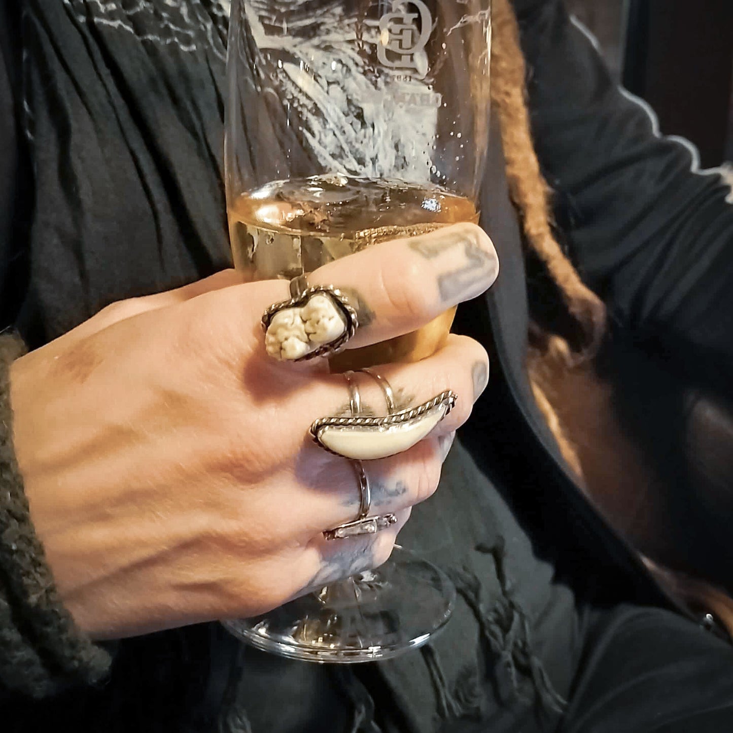 Primal - Ring i Sterlingsilver med Rävtand