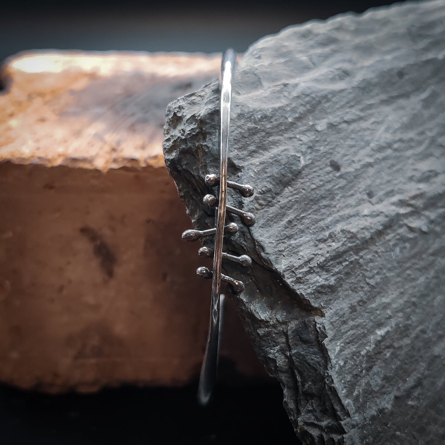 Ornament - Armband i Sterlingsilver med Dekorativa Detaljer