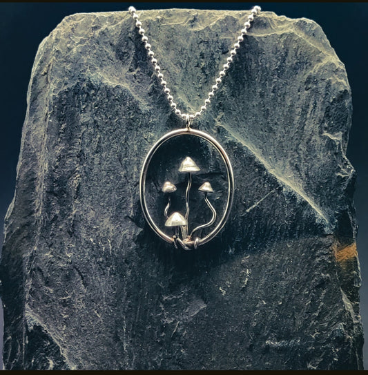 Halsband Mycela - Sterlingsilver med Svampmotiv