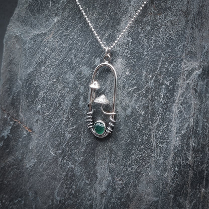 Spora - Halsband i Sterlingsilver med Ädelsten