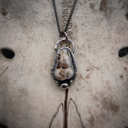 Primal - Halsband i Sterlingsilver med Vildsvinstand
