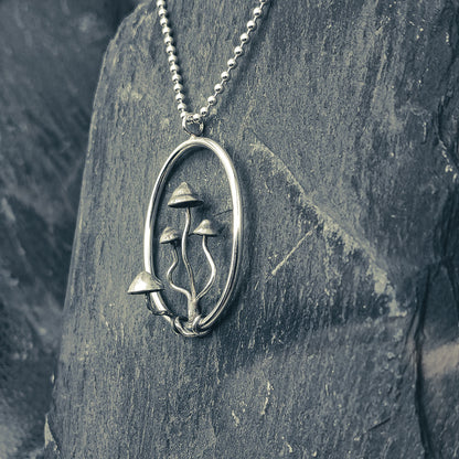 Halsband Mycela - Sterlingsilver med Svampmotiv