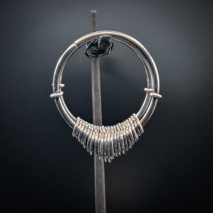 Atria - Creoler i Sterlingsilver med Lindad Detalj