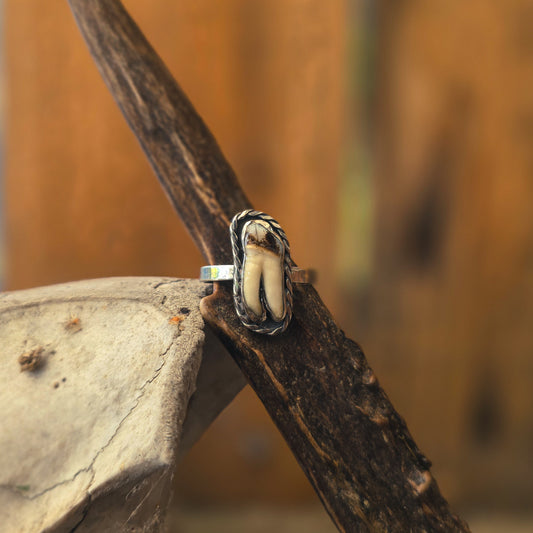 Primal - Ring i Sterlingsilver med Vildsvinstand
