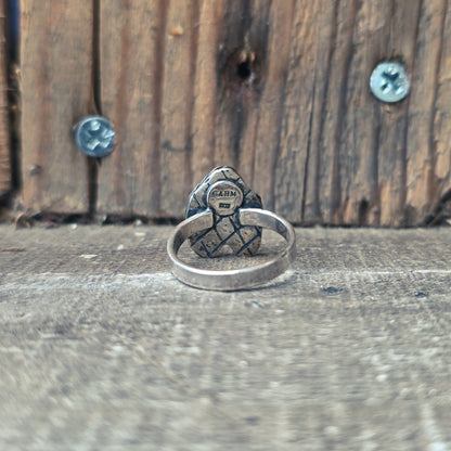 Primal - Ring i Sterlingsilver med Rävtand