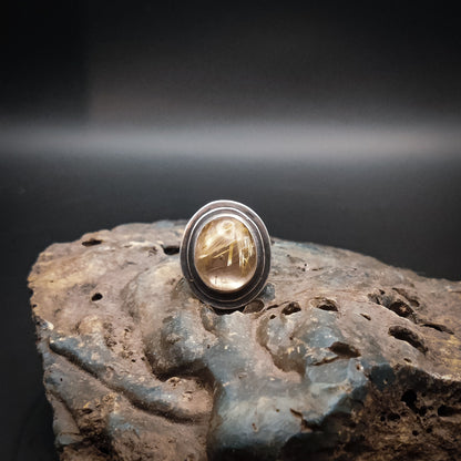 Unik Ring i Sterlingsilver med Guldrutil