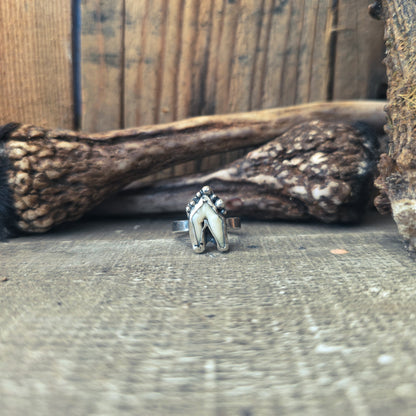 Primal - Ring i Sterlingsilver med Rävtand